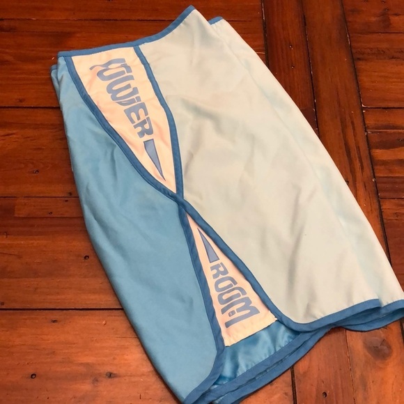 Powder Room Swim shorts. - Picture 6 of 6